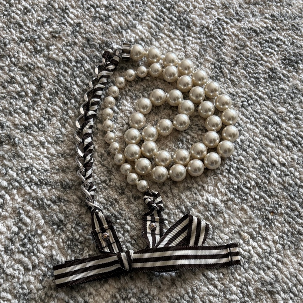 Henri Bendel pearl necklace